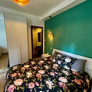 Kwatera prywatna Airport Deluxe Bedroom And Private Bathroom Near Airport Self Check In And Self Check Out, Mqabba