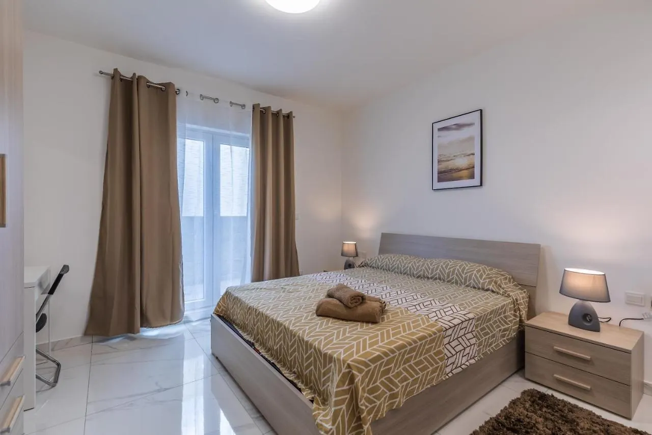 Terrace View-Stylish Two Bedrooms Fully Ac-Wifi Penthouse Msida 0*,